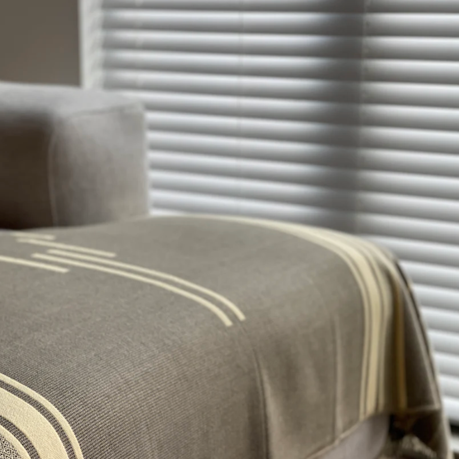 Beyond Borders Collective - Equinoccio Throw Blanket - Cedar Brown