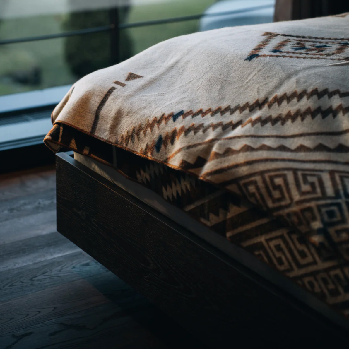 Beyond Borders Collective - Achuar Blanket - Earth