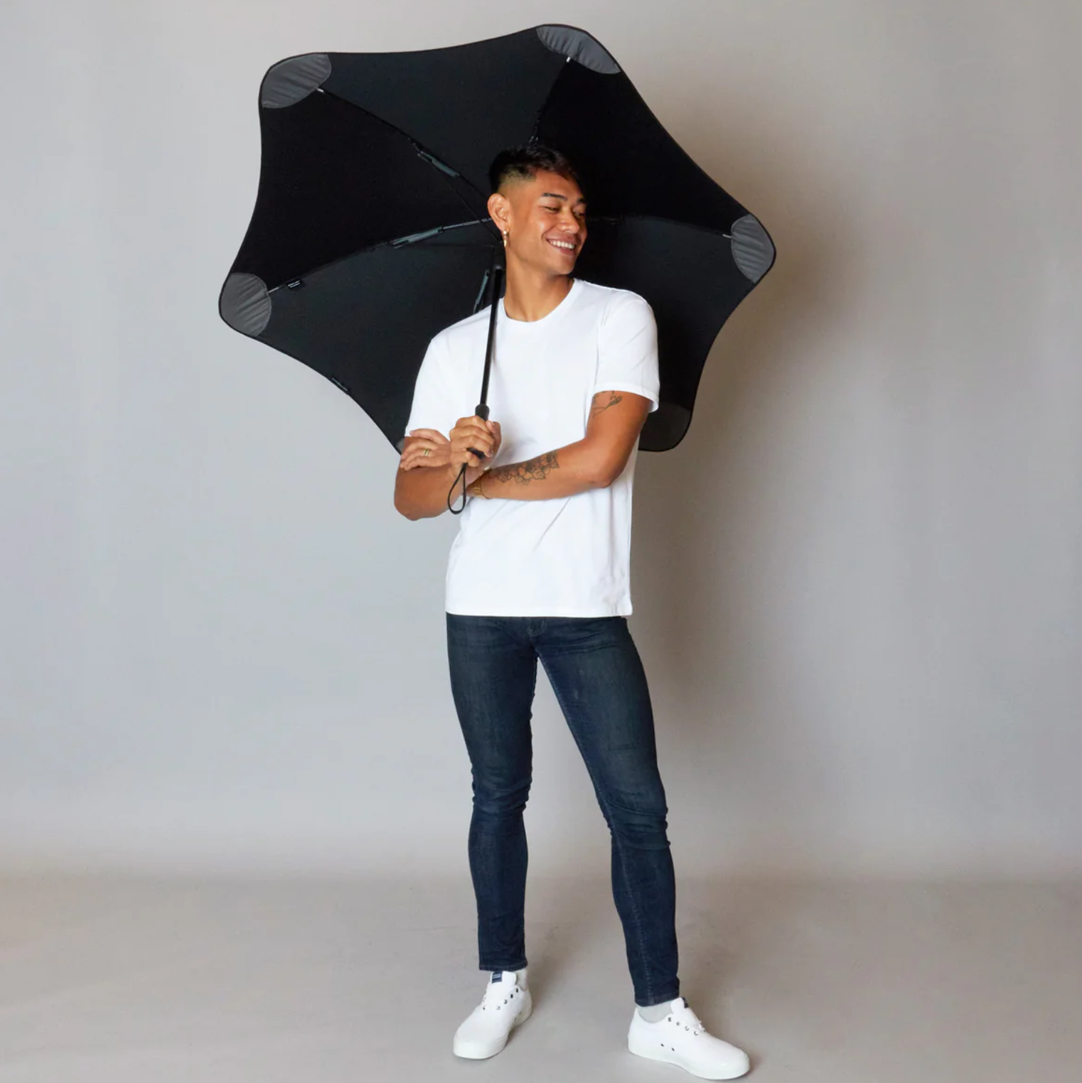 BLUNT - Classic Umbrella - Black