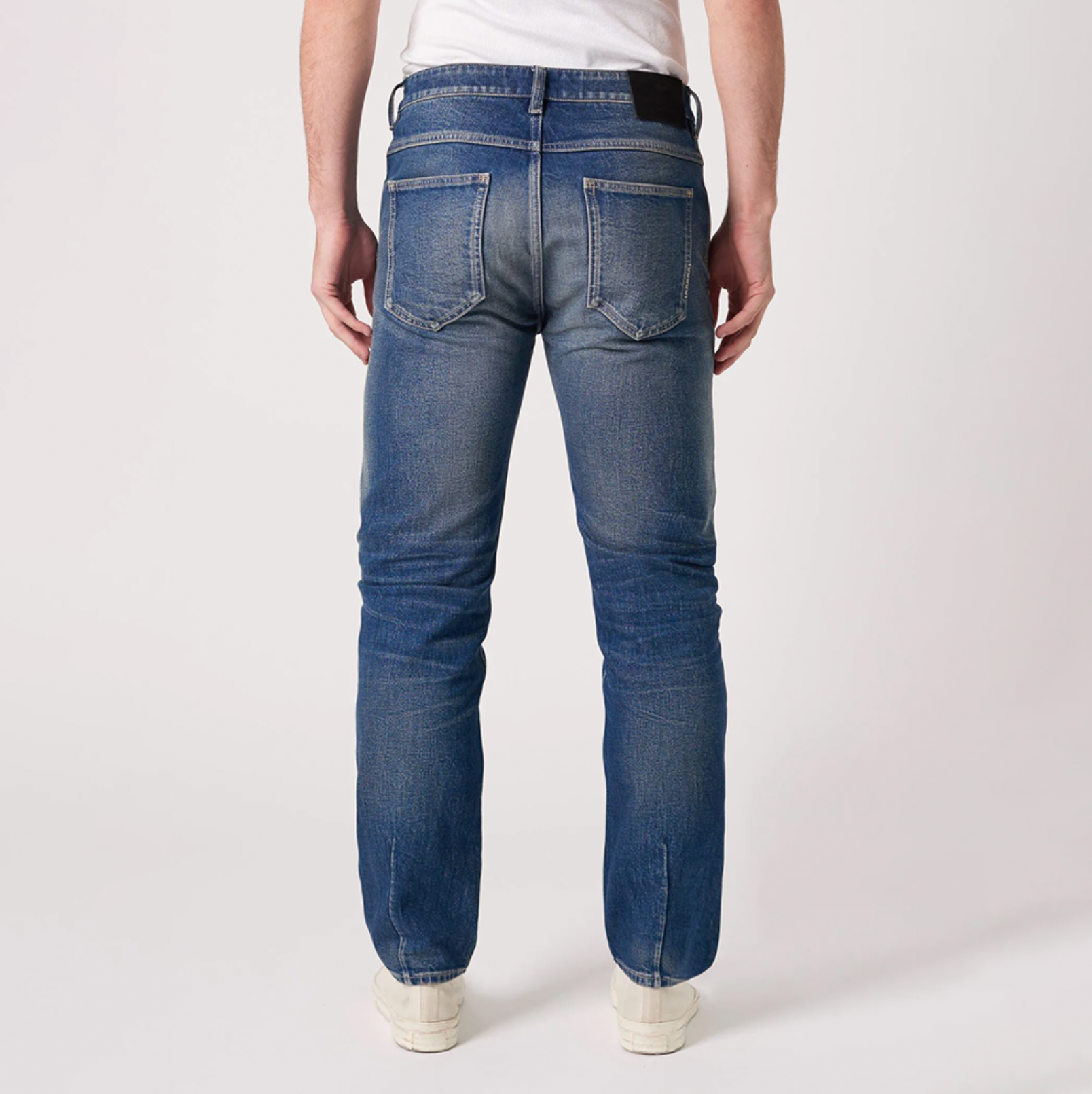 Neuw - Ray Straight Jean - Montage