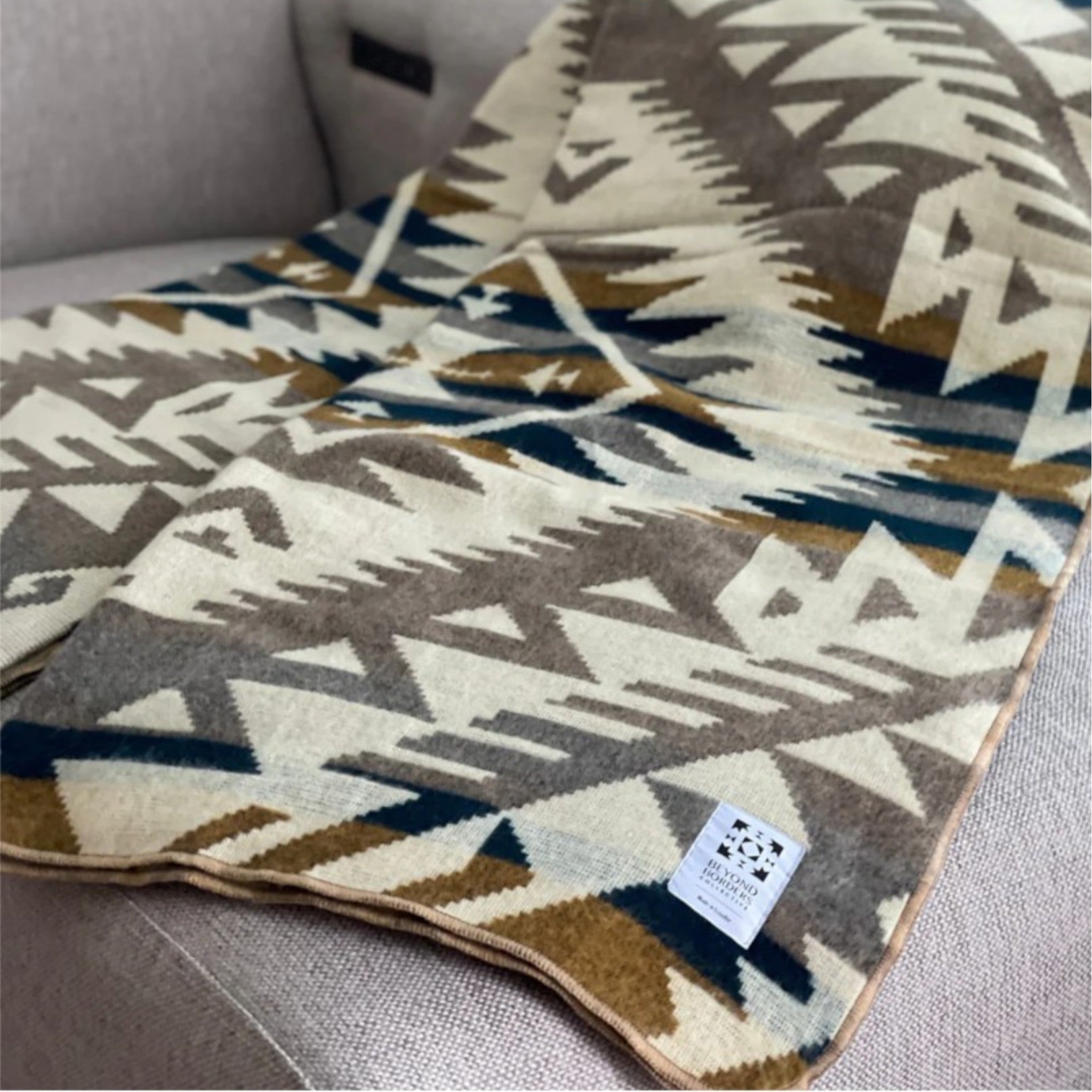 Beyond Borders Collective - Canoa Blanket - Taupe Earth