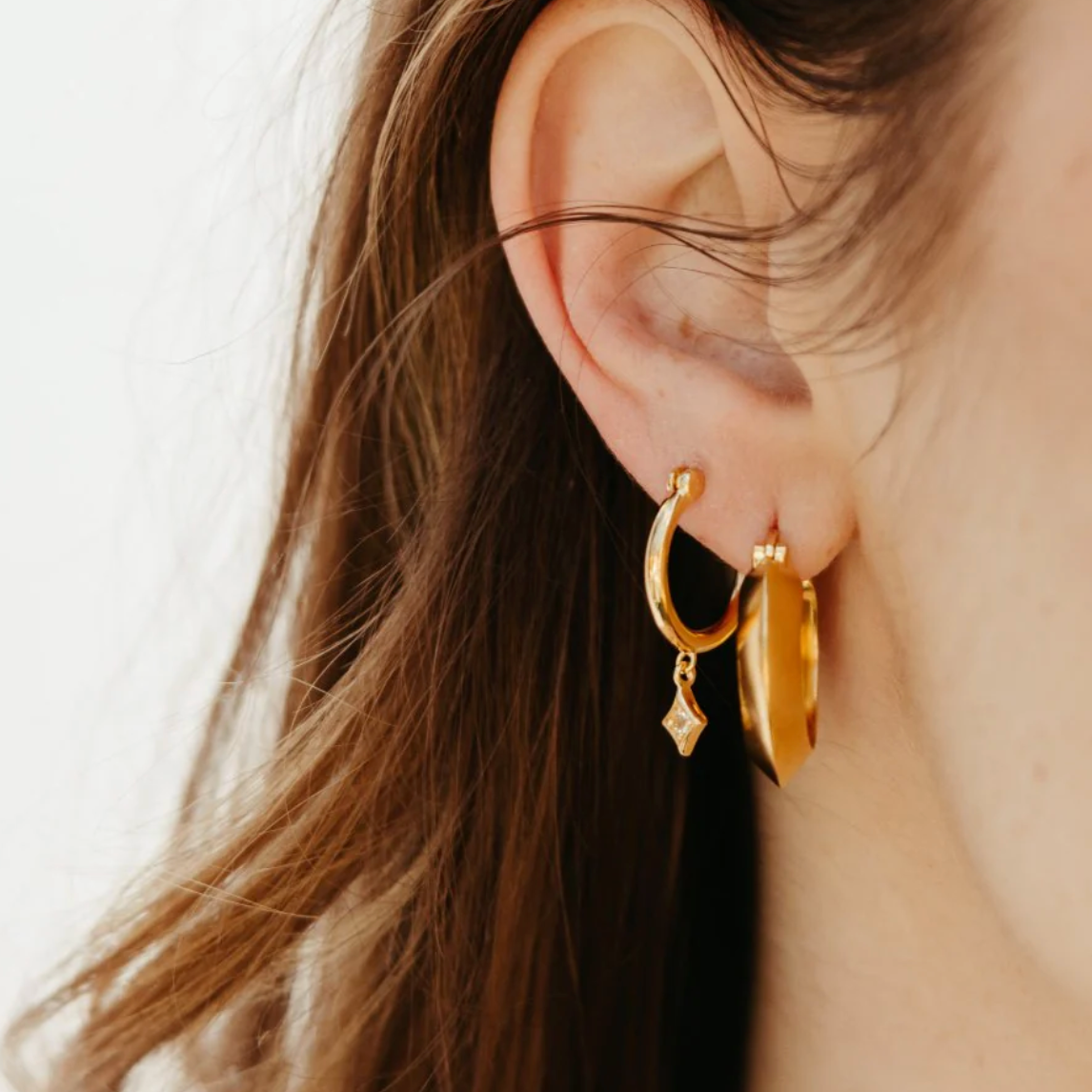 Sierra Winter - Mile High Hoop Earrings - Gold