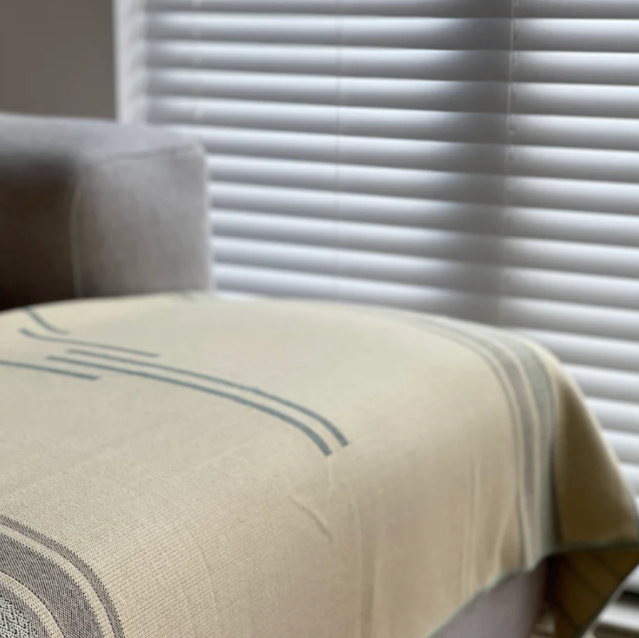 Beyond Borders Collective - Equinoccio Throw Blanket - Mint / Natural