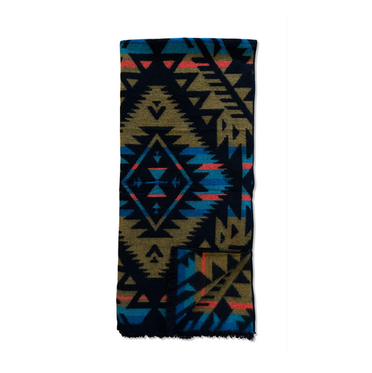 Beyond Borders Collective - Canoa Throw - Tropical Black