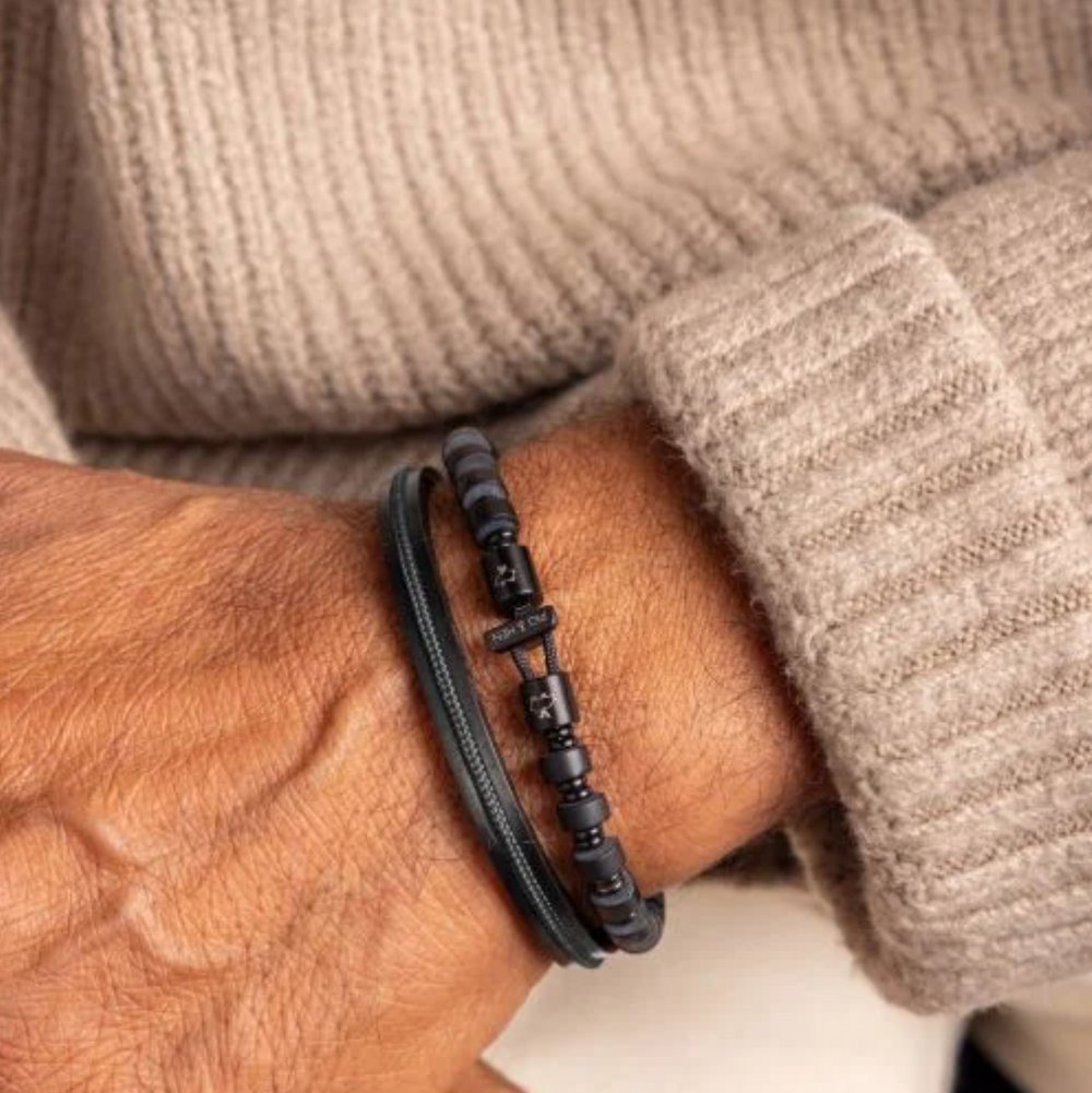 Pig & Hen - Brontide 6mm Bracelet - Black Agath | Black