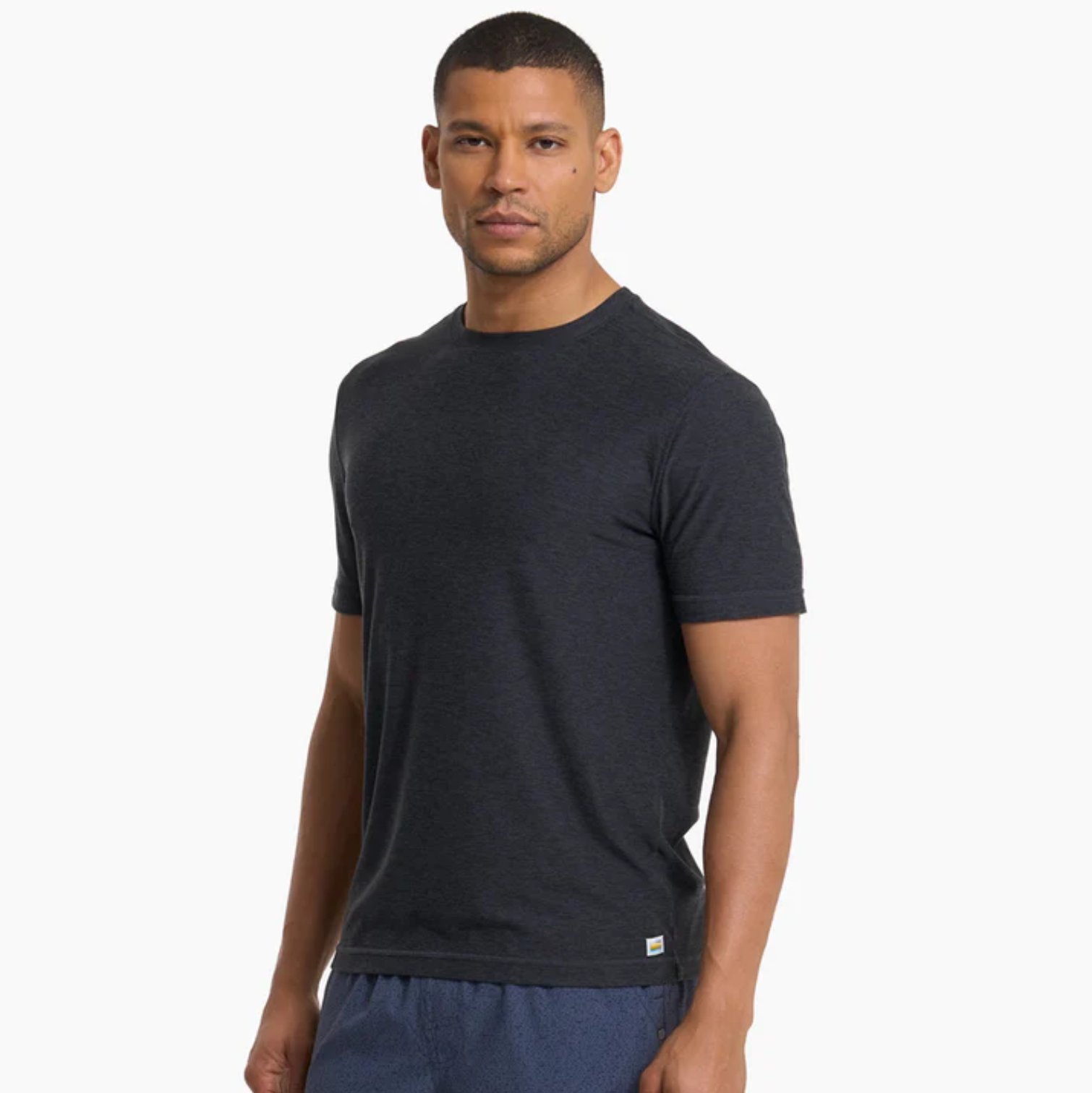 Vuori - Strato Tech Tee - Charcoal Heather