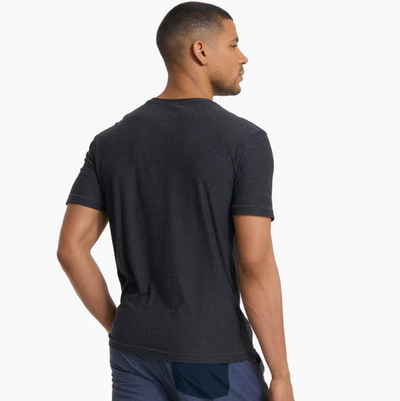 Vuori - Strato Tech Tee - Charcoal Heather
