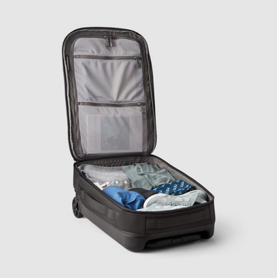 YETI - Crossroads Luggage 22" - Black