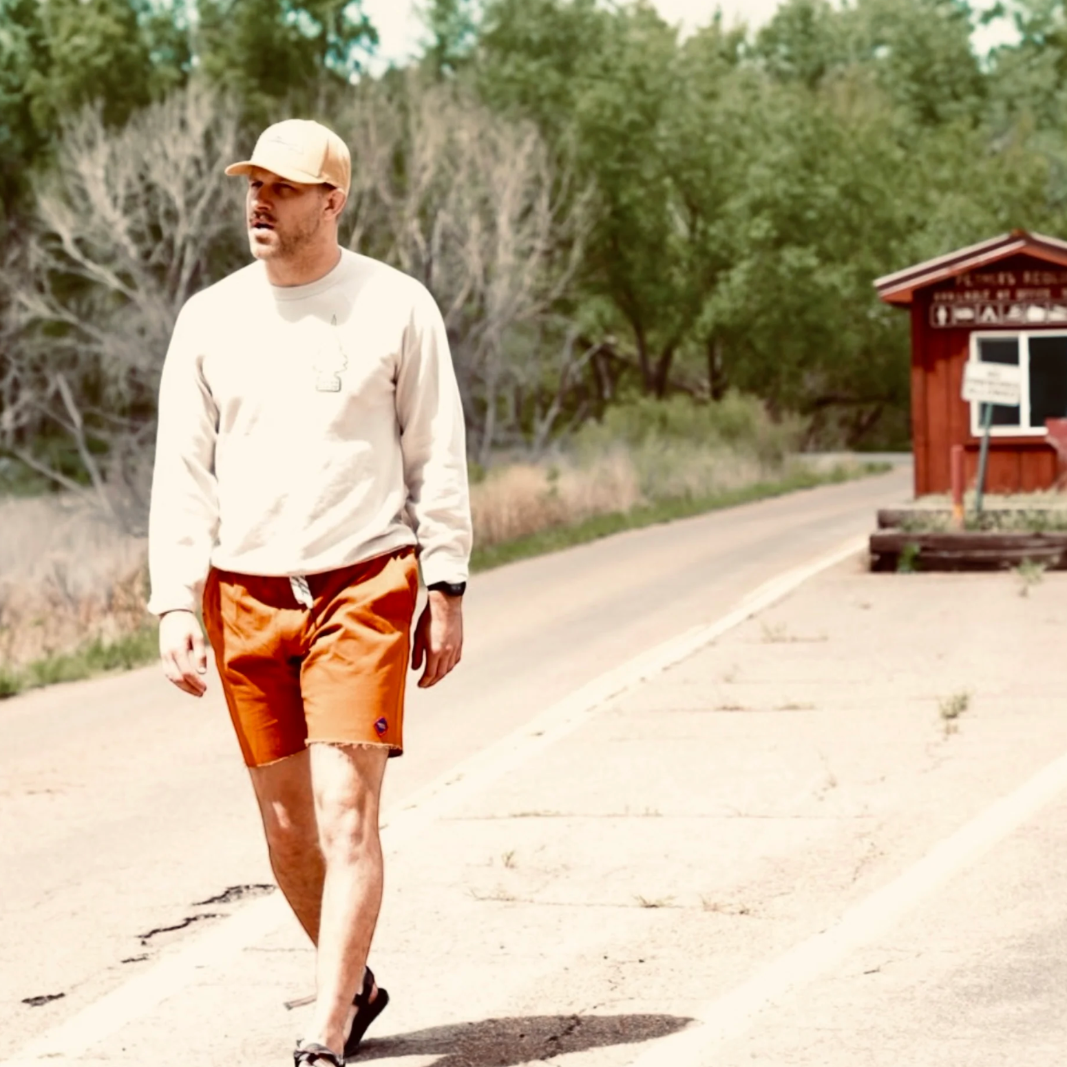 Prairie Sailor - Hill Trekker Raw Edge Shorts - Trail Brown