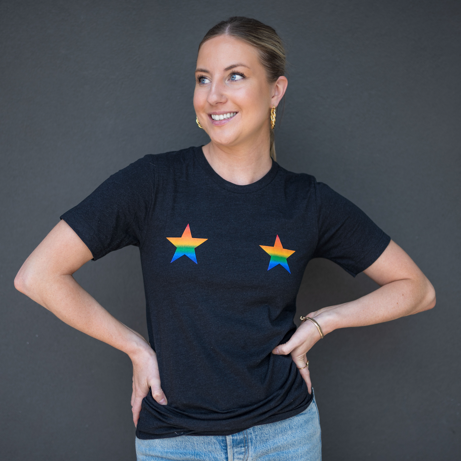 ULAH - Rainbow Stars T-Shirt - Black Heather
