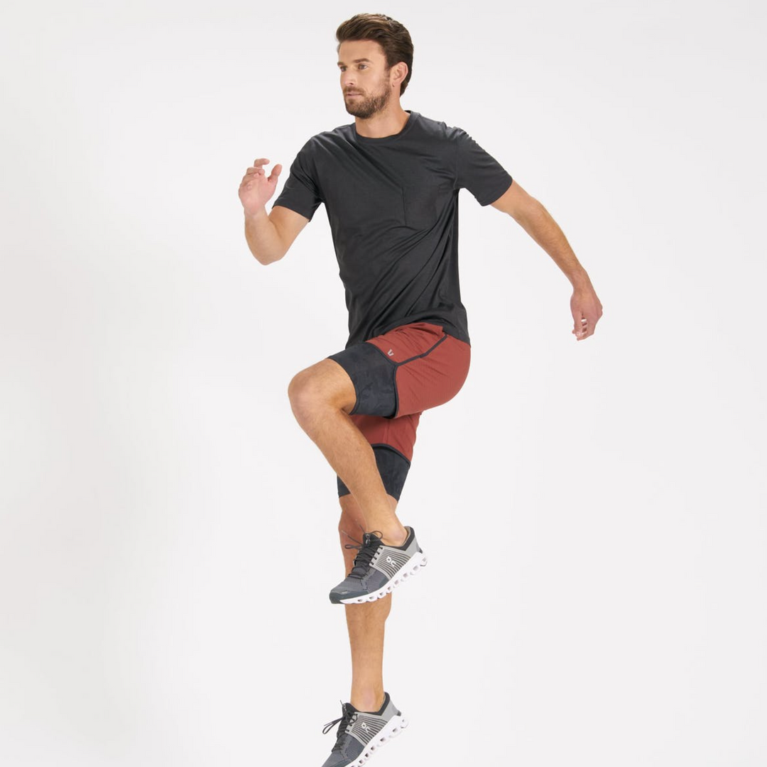 Vuori - Tradewind Performance Tee - Black Heather